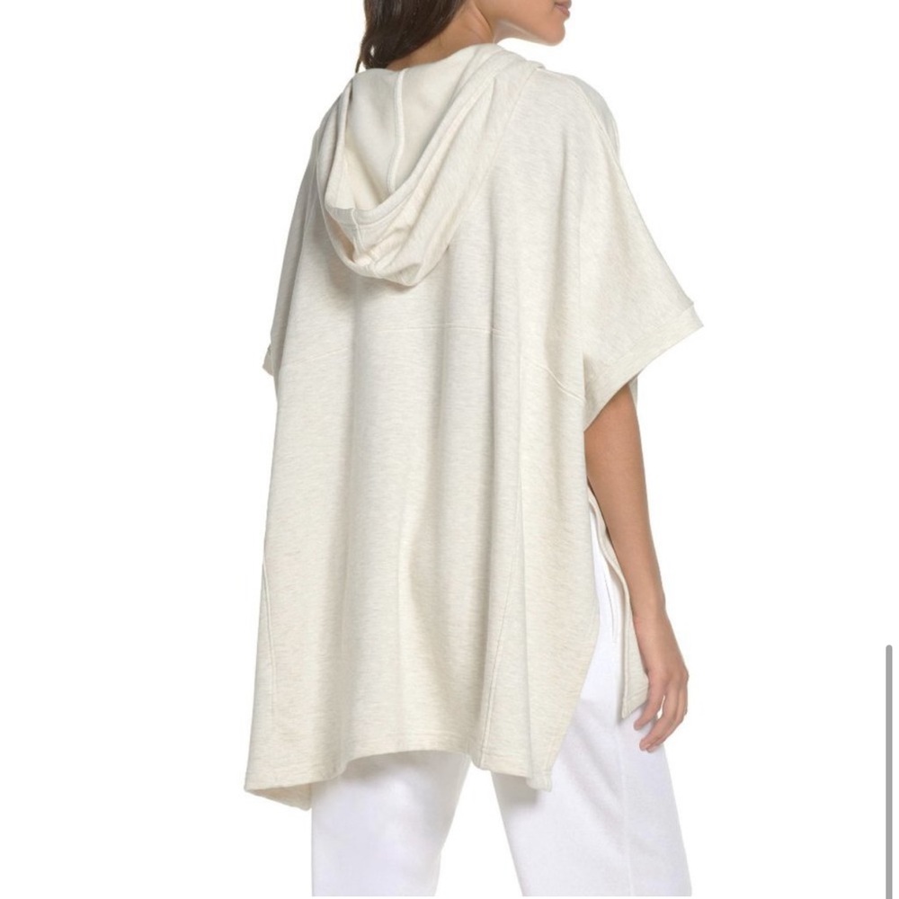 🪼UGG Anissa Lounge pocket poncho fleece! - Picture 5 of 11